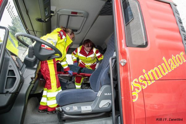 asb-schulen-sanarena-lkw.jpg