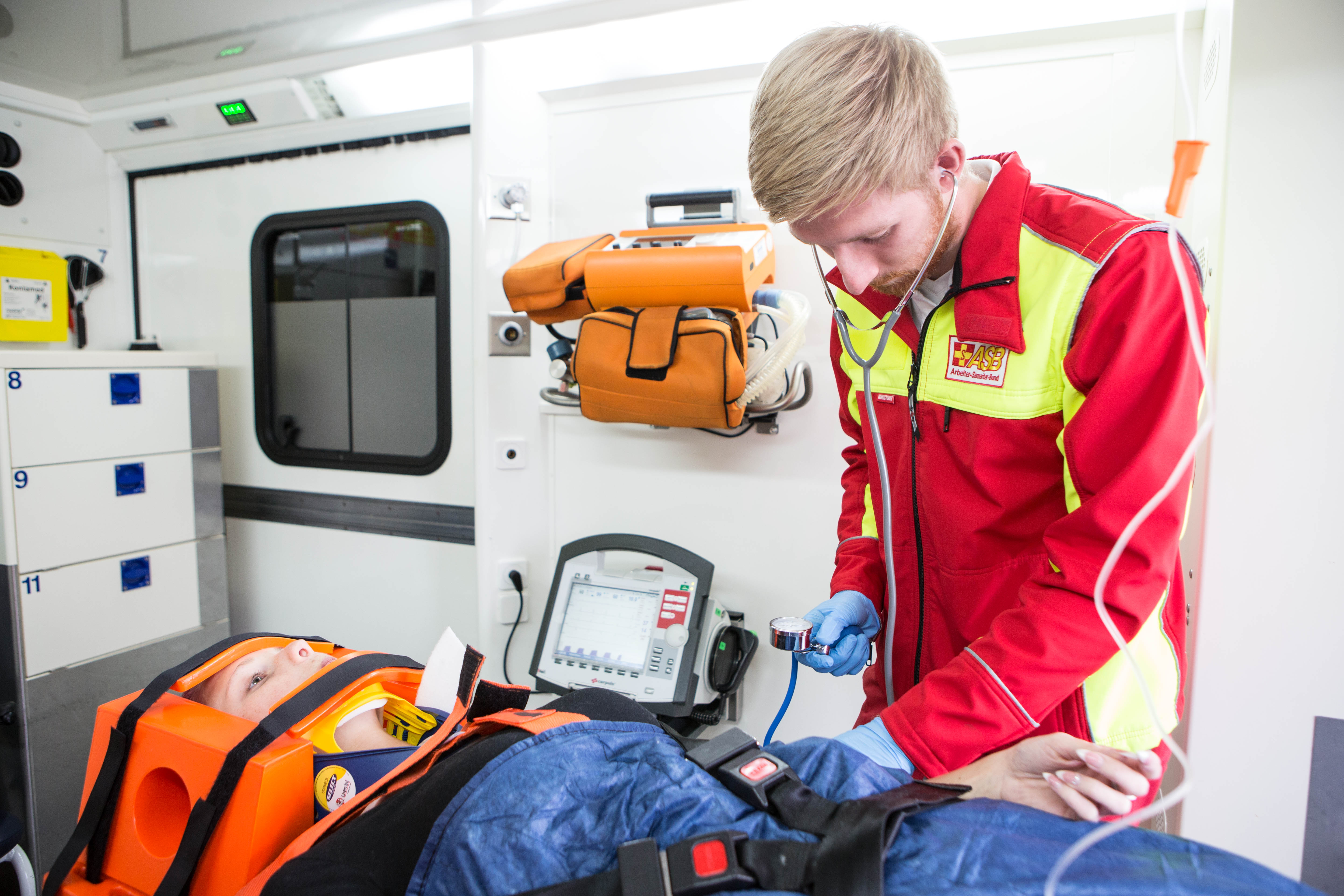 Ausbildung zum Notfallsanitaeter ASB Zweibruecken